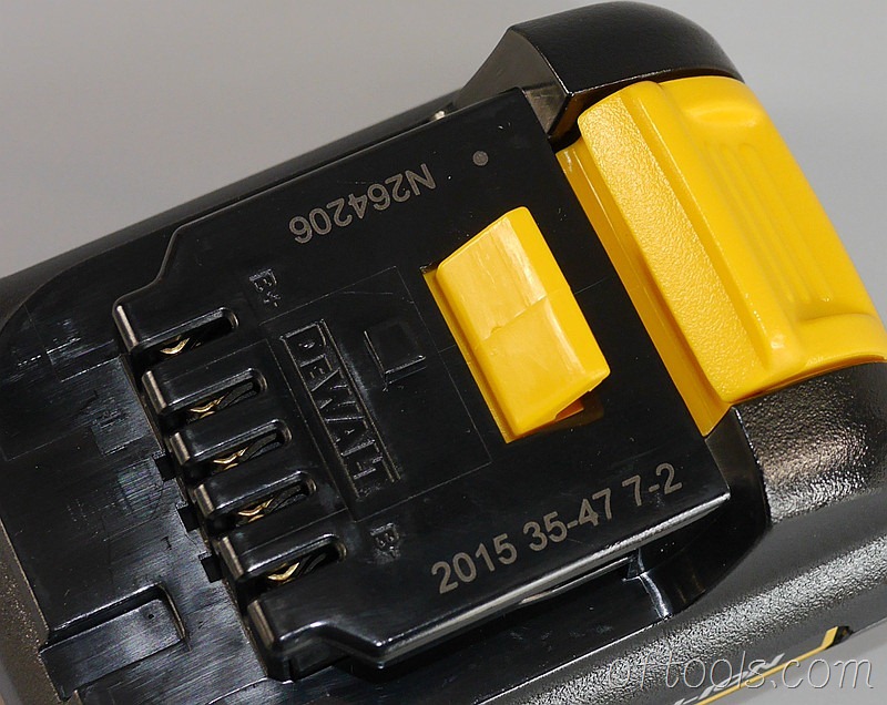 20、得伟（DEWALT）DCD700CK2-A9的电池