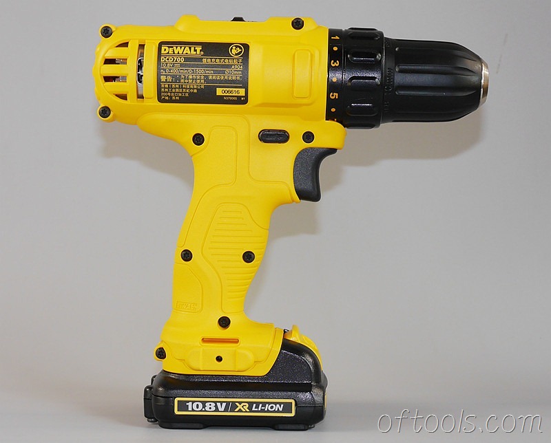 35、得伟（DEWALT）DCD700装上电池后各面特写