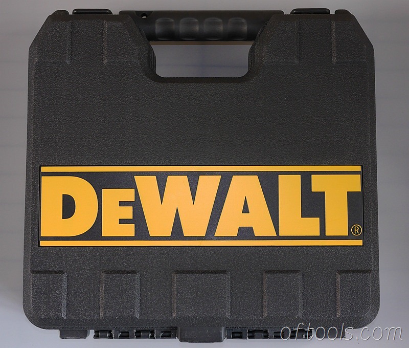 4、得伟（DEWALT）DCD700CK2-A9工具箱